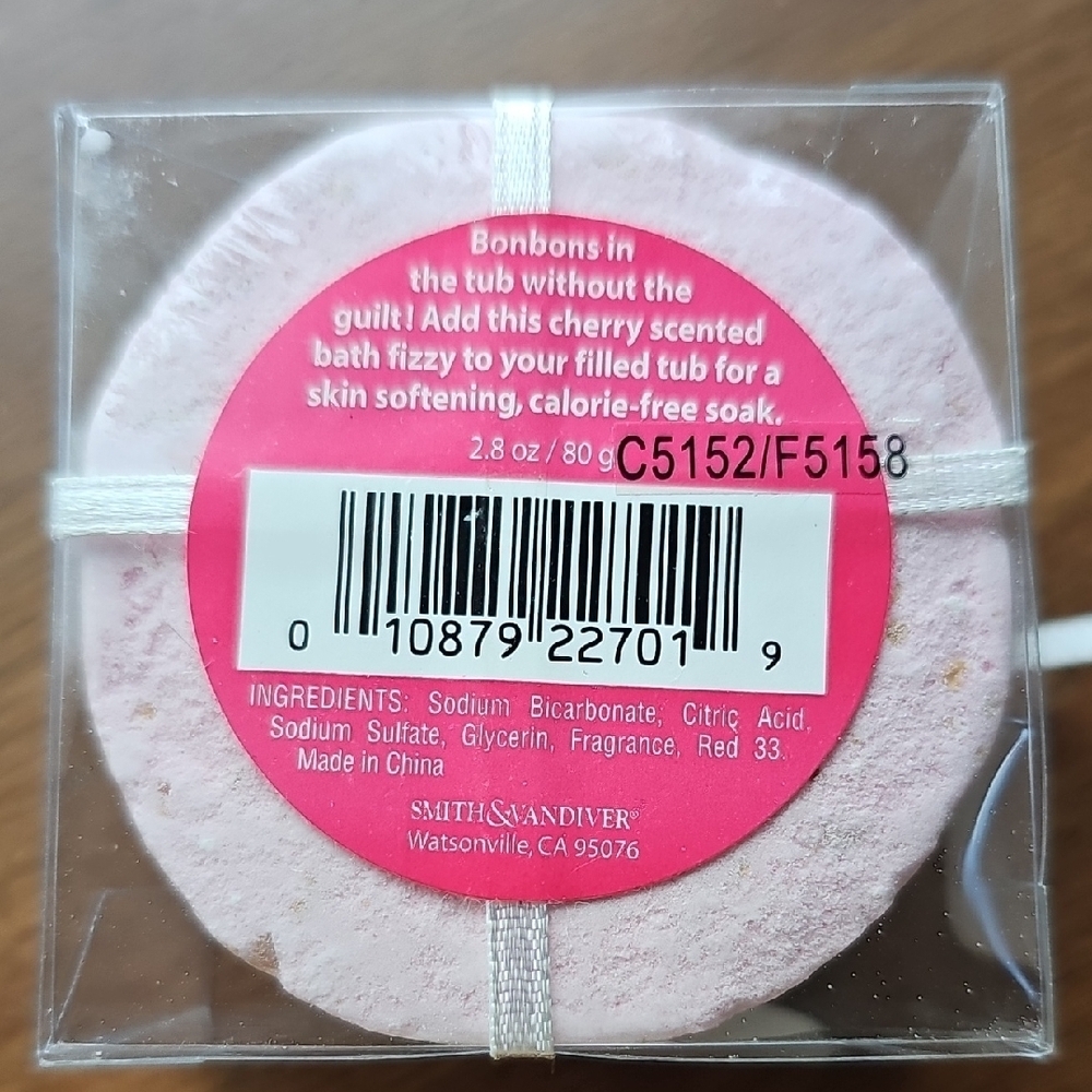 NIB Smith & Vandiver Cherry Bonbon Fizz Bath Bomb - Pink & White - Picture 2 of 4